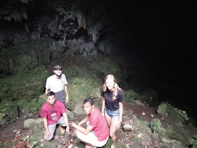 Photos of Witu niki cave