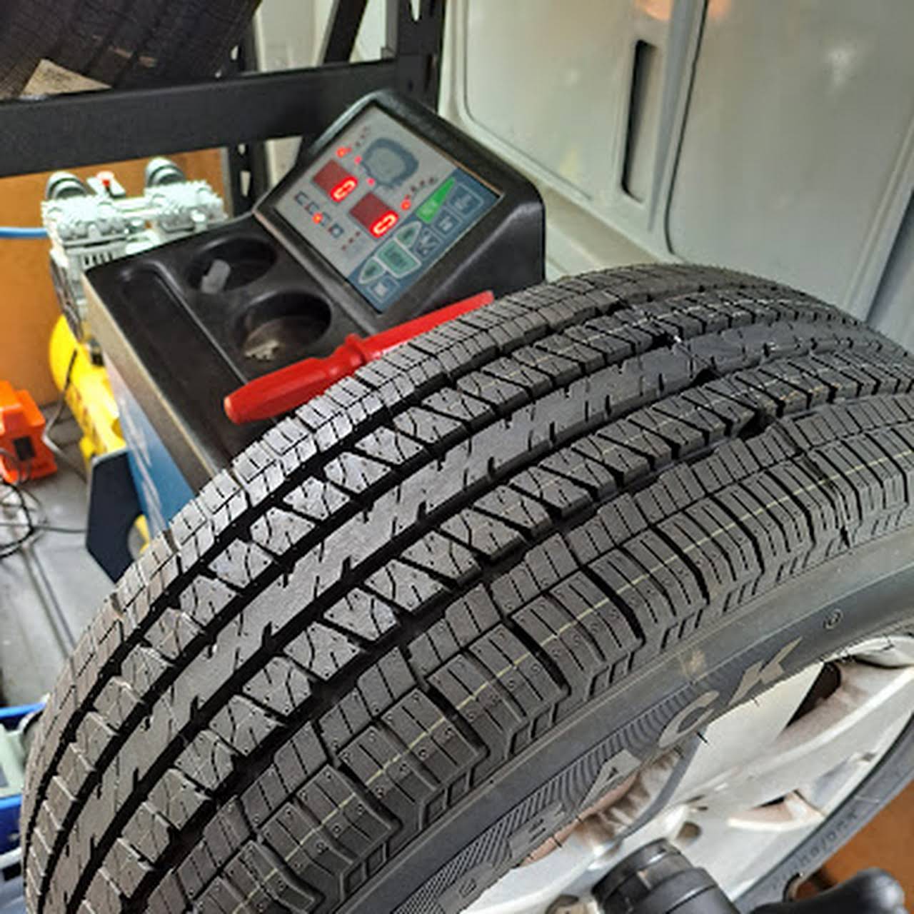Mobile Tyres Geelong Mobile Tyre and Wheel Store