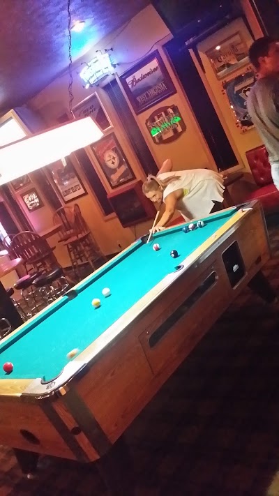Photos of Classic's 3 Hot Spot Lounge and Restaurant