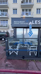Photo n°7 de RESTAURANT LES FALAISES fruits de mer/ crêperie à Fécamp (Restaurant de fruits de mer)