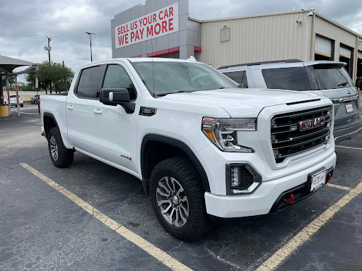 Red McCombs Drive Away Motors CENTRAL