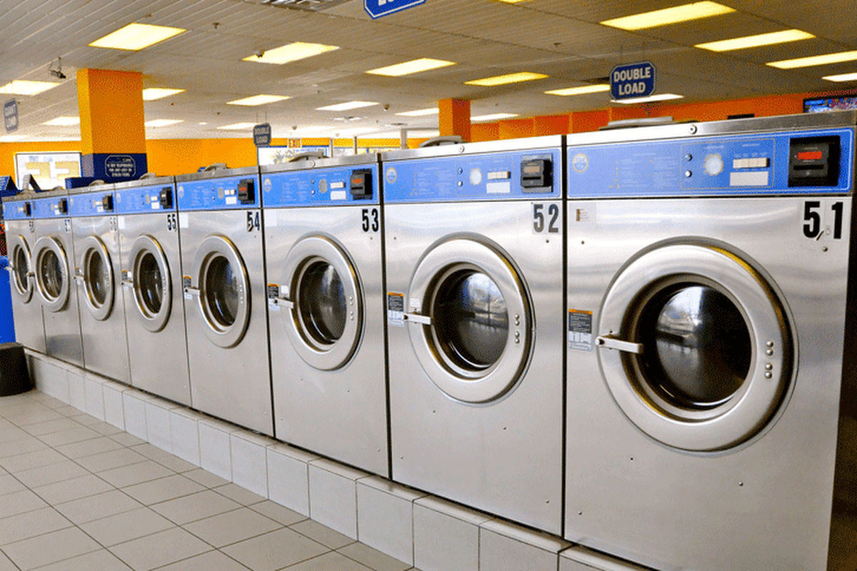 Results storefront and entrance in Manchester