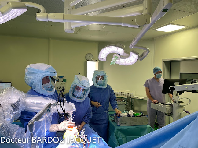 Comentarii opinii despre Docteur Bardou-Jacquet Julien - chirurgien prothèse genou Bordeaux