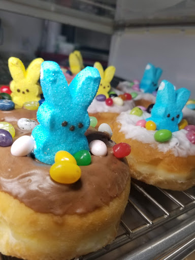 Raised Donuts & Bagels - Thumbnail