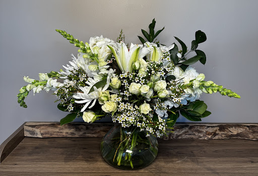 Cedar Le Fleur & Gifts