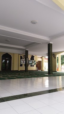 Masjid Husnul Khotimah, Author: Rahim Jainuddin