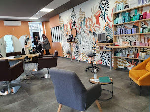 Photo n°9 de Gomina Coiffure ️ | Coiffeur Desvres à Desvres (Barbier)