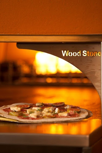 Reacties en beoordelingen van WOODSTONE Pizza and Wine Haarlem