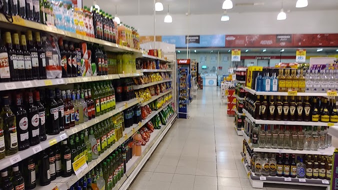 Supermercado Pingüino, Author: Claudia Jappert