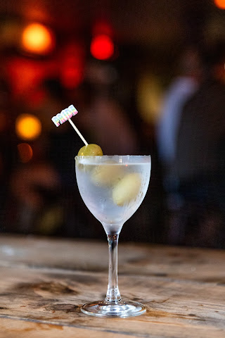 Bob's Your Uncle by null