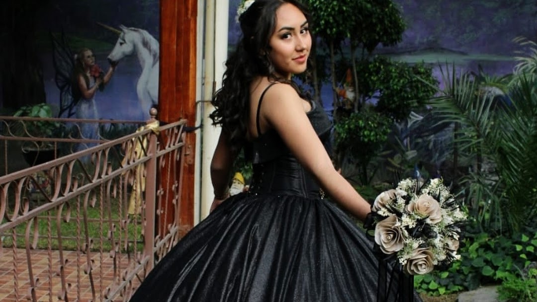 Vestidos XV Años Nahia - De Vestidos en Ciudad de México