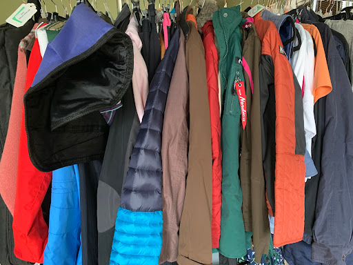 Banner Bay Tack & Consignment - Thumbnail