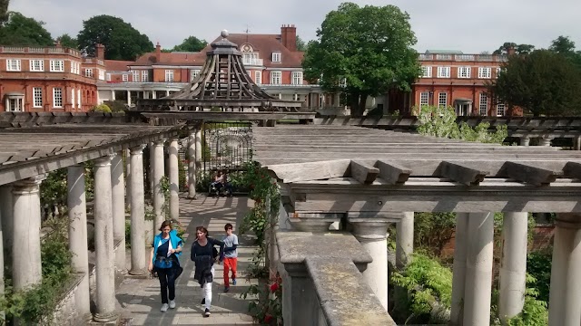 The Hill Garden and Pergola