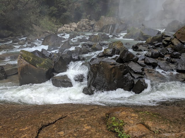 Nauyaca Waterfalls