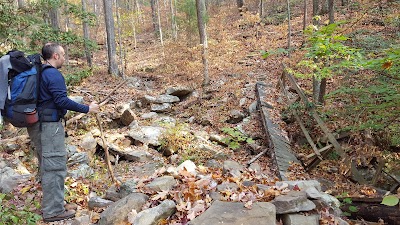 Upper Leggett Trailhead