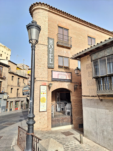 Puerta de Bisagra