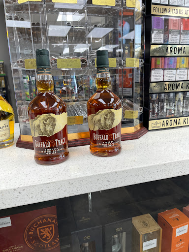 Dixie Liquor - Visual