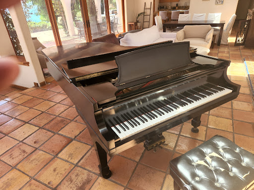 D & J Piano Movers - Thumbnail