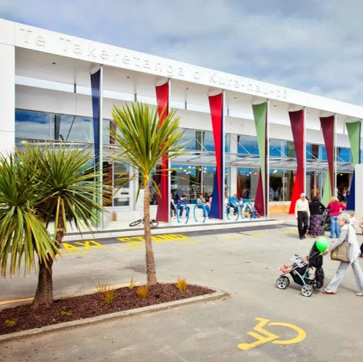 Te Takeretanga o Kura-hau-pō (Levin Community Centre) Gallery - New Zealand