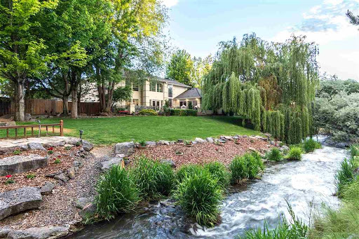 Julie Skogsberg Realtor at Peterson & Associates Realtors, LLC