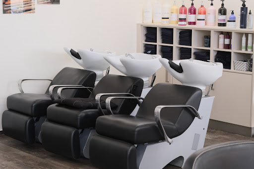 Friseur Hair-Cosmetic-Team GmbH von Stauffenbergstraße - Thumbnail