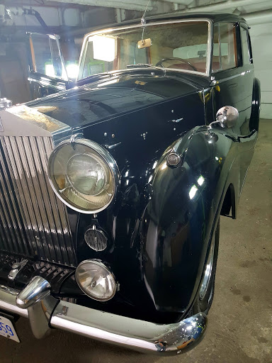 Cato's Auto Salon - Thumbnail