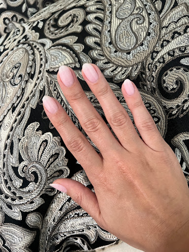 Glows Nails and Spa - Thumbnail