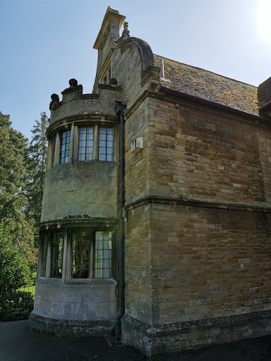 Rushden Hall - Visual