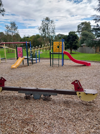 Turkeith Crescent Playground - Thumbnail