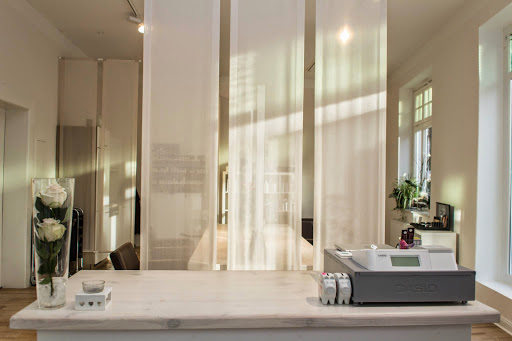 Salon Le Petit - Thumbnail