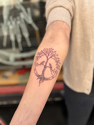 Photo n°18 de Studio Ad Vitam Tatouages & Piercings à Vichy (Tatoueur)