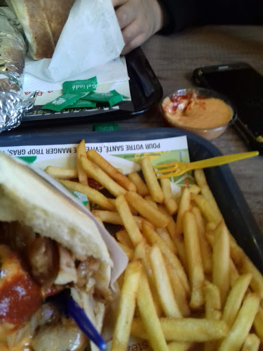 Photo 2 - Burger Express Le Port