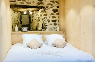 Photo n°1 de Au Vingtain - Appartement & Spa atypique à Brindas (Chambre d'hôtes)