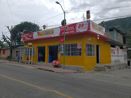 LA FAMILIA, ABARROTES Y MUCHO MÁS