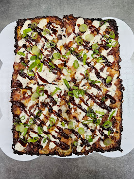 Izzy's Pizza by null