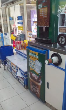 Indomaret Simpang Kranggan, Author: Coco Bali