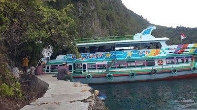 Photos of Situmurun Waterfall