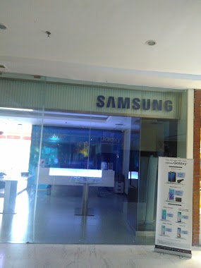 Samsung Experience Store - Plaza Ekalokasari, Author: riio thecalling