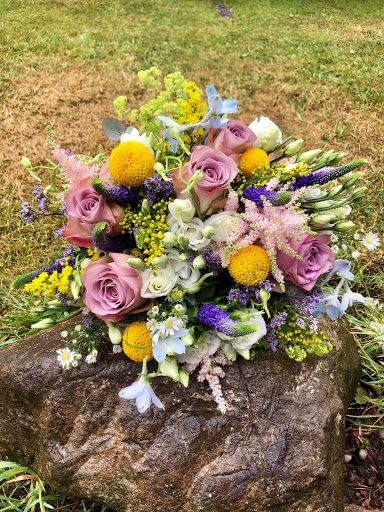 Amore Flowers (with Rona’s Flowers) - Thumbnail