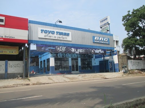 Toko Ban Accelera, Toyo Di Tanggerang, Author: BRC Rims Center