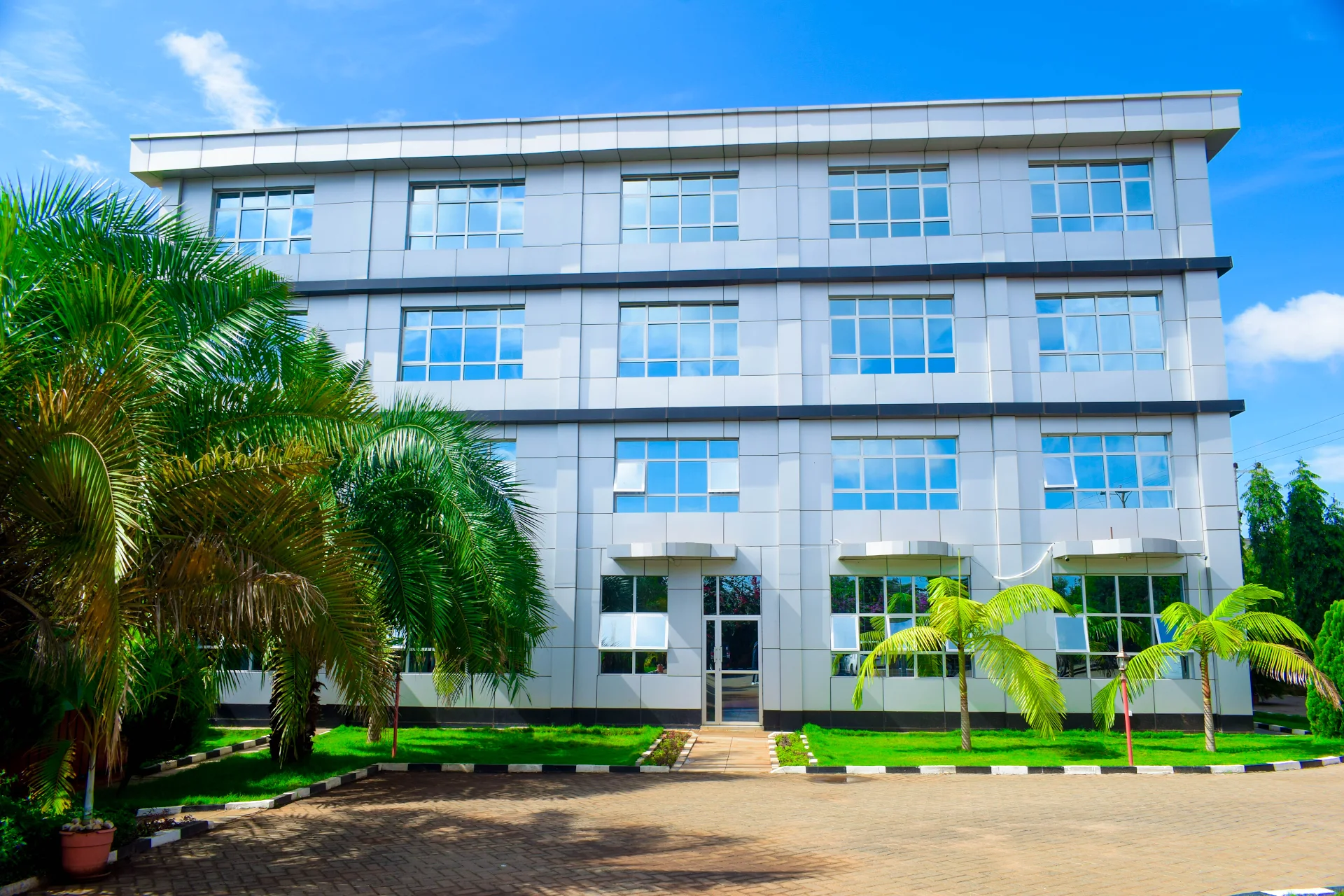 Kelvian Hotel - Wote Town Makueni