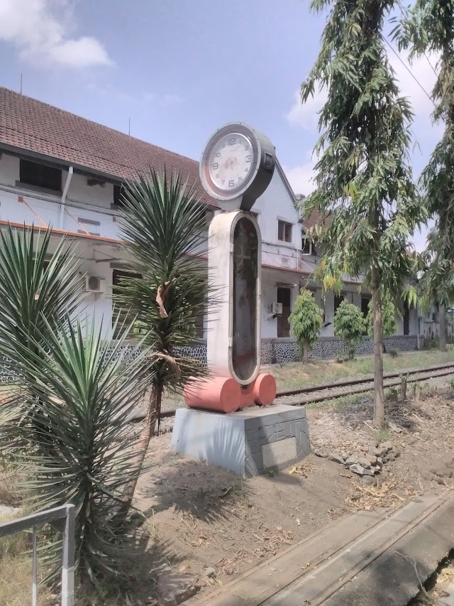 Lempuyangan Train Station