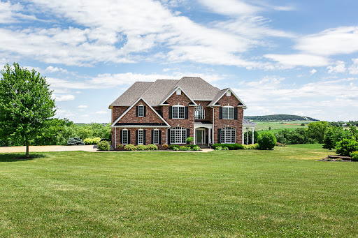 Paige LeConte, Re/Max Advantage Realty - Thumbnail