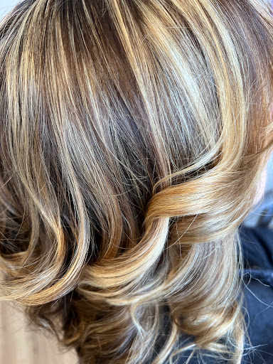 Anna Mather Colour Specialist & Hairstylist - Thumbnail
