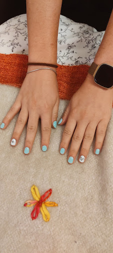 LITTLE CHELSEA NAILS - London