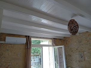 Photo n°1 de Hanin Teddy à Colognac (Entrepreneur spécialisé dans les revêtements de sol)