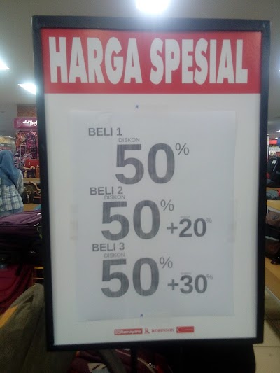 Photos of Mall Ramayana