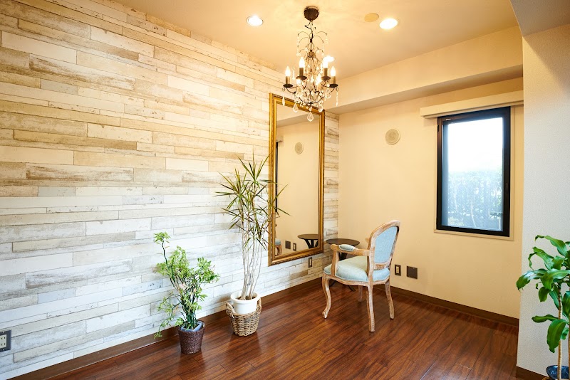 隠れ家美容室 ヘアカット専門 so you