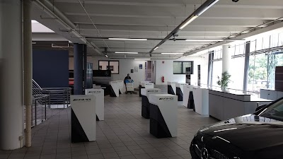 Photos of Mercedes-Benz Niederlassung Wuppertal
