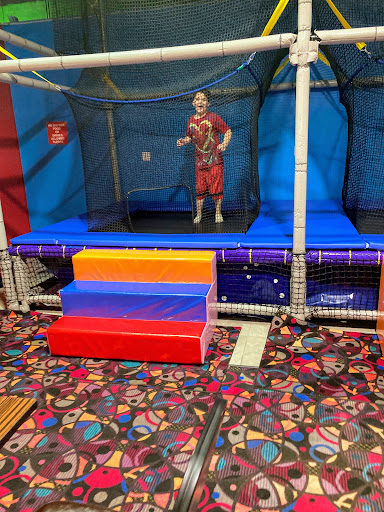 Yoyo's Fun Center - Thumbnail